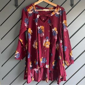 Grace & Lace Bell keyhole pocket flowy floral long sleeve tunic top